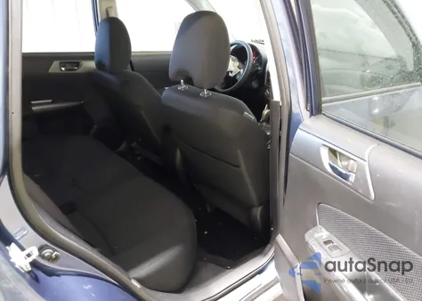 2011 Subaru Forester 2.5X Premium из США, поврежденный, VIN JF2SHBDCXBH766373